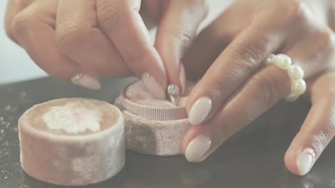 What Types of Estate Jewelry Do We Buy?