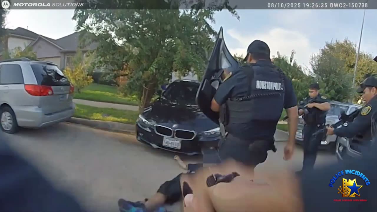 Houston Police Shoot Suspect in Aggravated Robbery Case After Pursuit