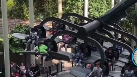 The guy in green He’s trying to take off