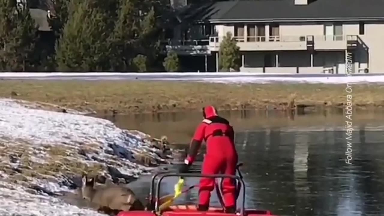 An Ice Walker With Pontoons Brilliant