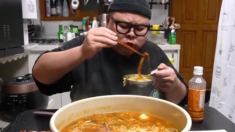 Mukbang 🍗 Mukbang 🍗 foodie