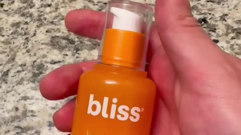 Bliss Bright Idea Serum – 15% Vitamin C for Radiant, Firm & Youthful Skin ✨🍊💧