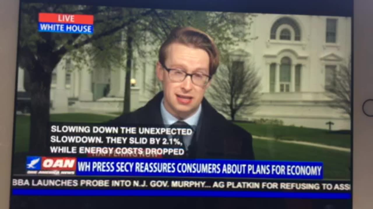 Derek Hunter 04/11/25 p 01 Adam Schiff evidence in plain sight tariffs & pause & stock market 📈