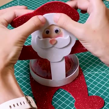 This might be my new favourite holiday craft 😂🎅