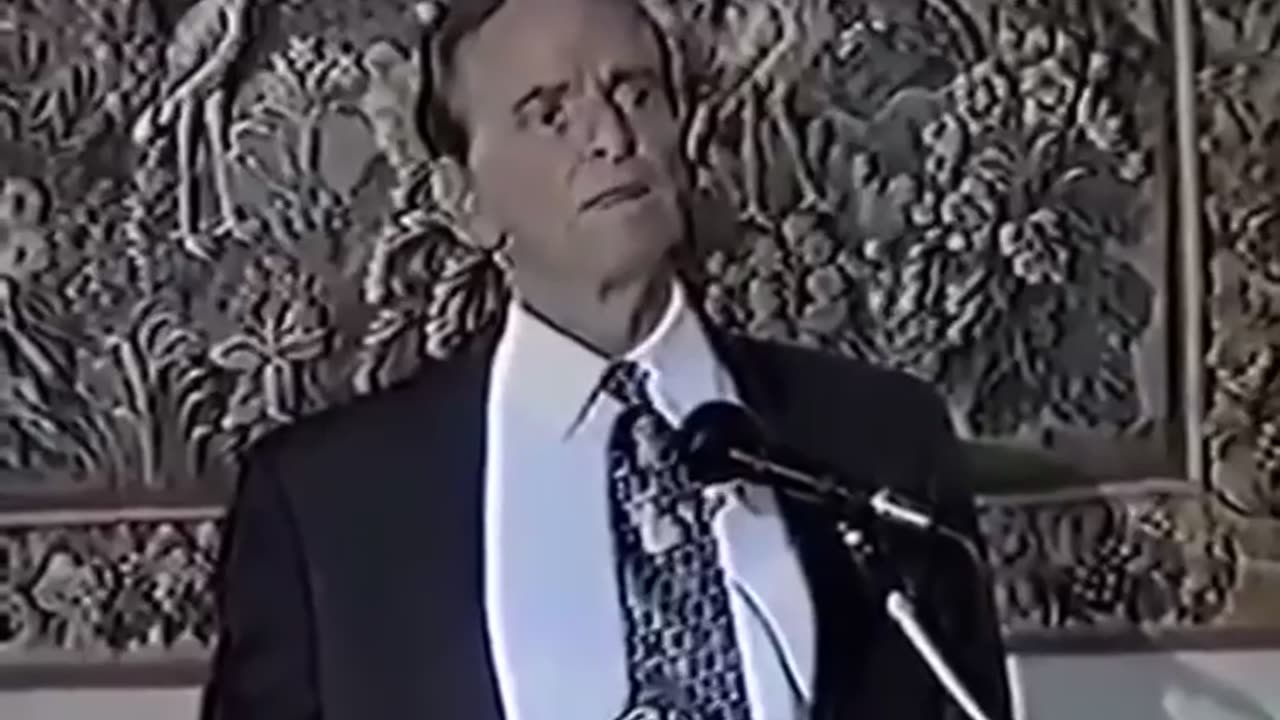 HIV is nearly harmless, AIDS doesn't exist, the TREATMENT 👏 IS 👏 THE 👏 ILLNESS 👏