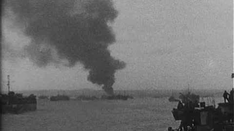 BEACHHEAD ACTIVITY AT OKINAWA - BEACHHEAD ACTIVITY AT OKINAWA - 428-npc-11495