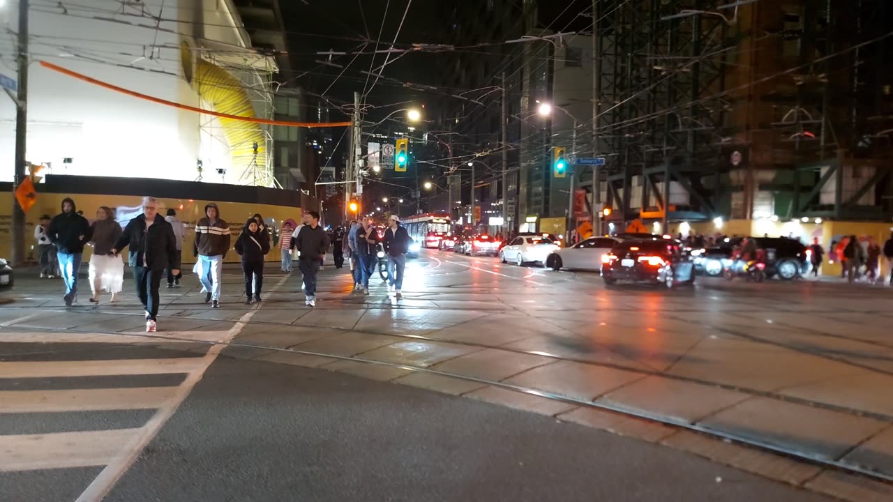 【4K】Friday Nightlife Walk Downtown Canada 🇨🇦