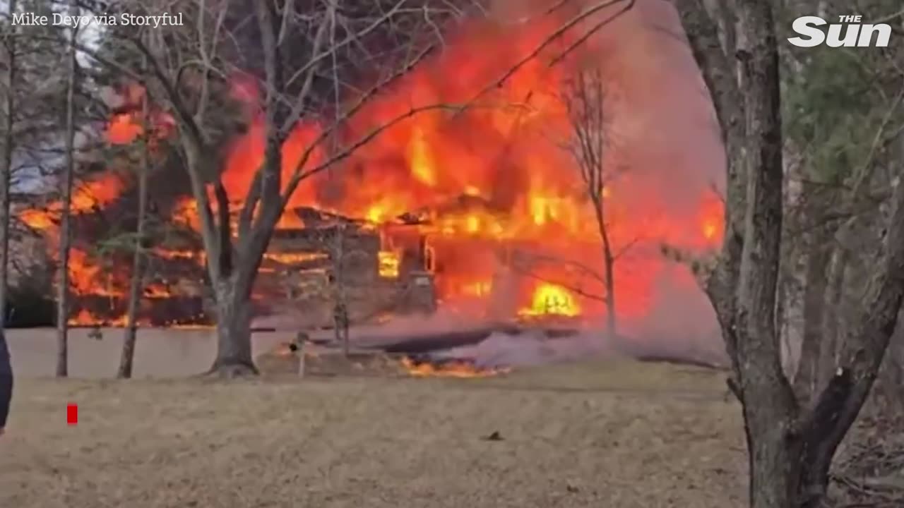 Plane crashes into Minnesota home sparking huge fireball