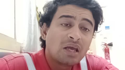 aks kitne utar gaye mujhmein