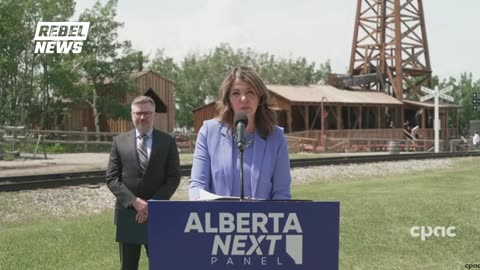 Danielle Smith announces "Alberta Next Panel" to discuss province's future