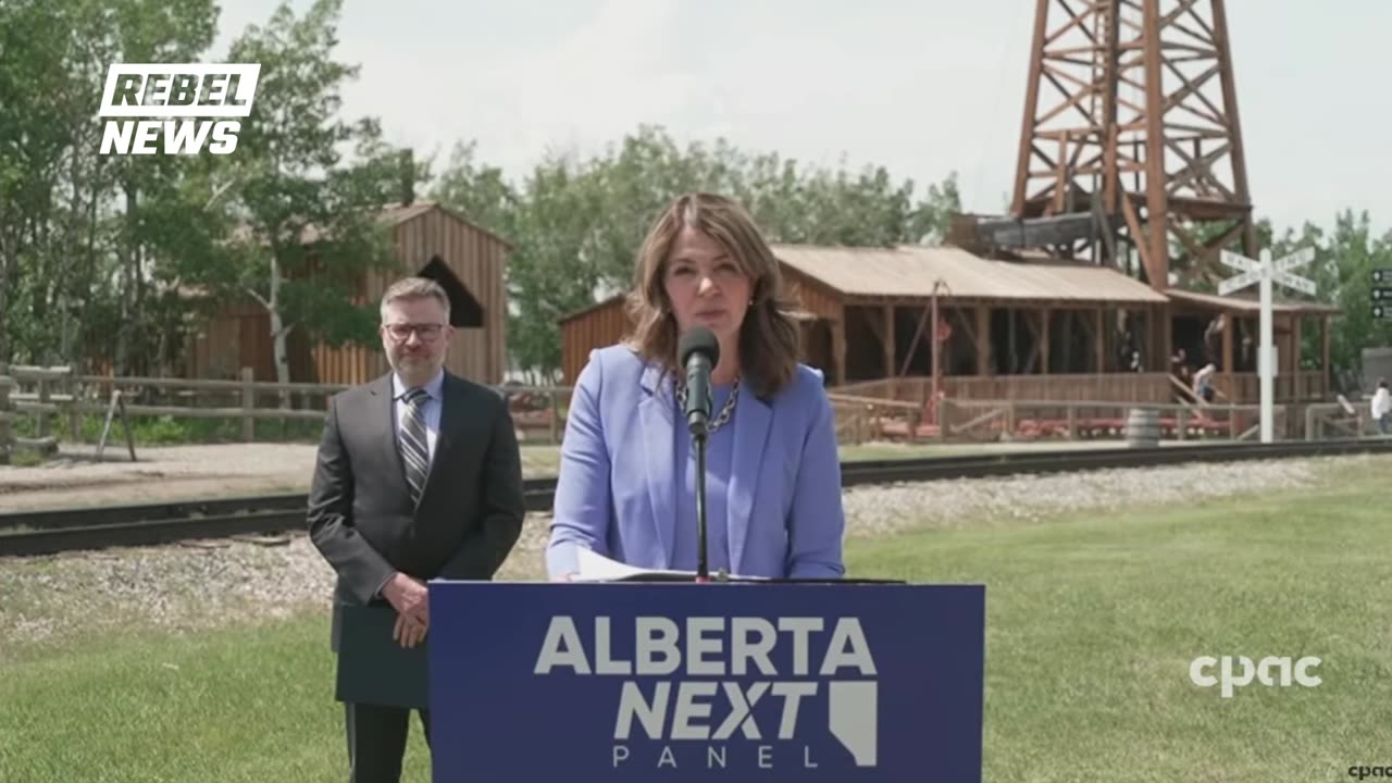 Danielle Smith announces "Alberta Next Panel" to discuss province's future