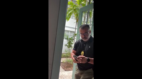 Miami police Are Now Flagging Residents FB Posts & Police Show Up At Their Homes; Mayor’s Concern?