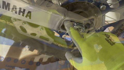 YZ 250x chain maintenance