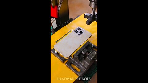 This Guy ruined his iPhone #explore #artist #art #talent #artoftheday #artlover #facts