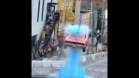 A town in Kentucky just drove the General Lee over a town square fountain
