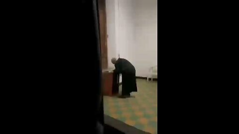 WTF - Priest doing blow and banging strippers..... Doesn't surprise me....