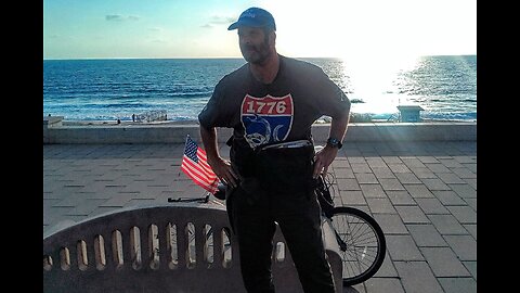 Memorial day at Redondo Beach: Only one other person with USA flag besides me!