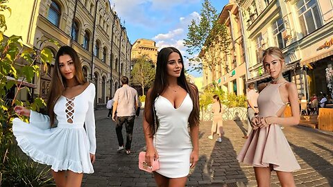🔥Beautiful Russian WOMEN in the evening at a summer festival in the center of MOSCOW.
