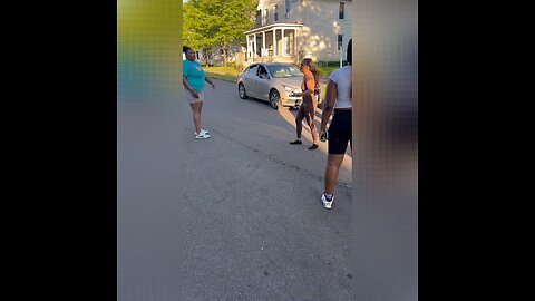 They Had To Jump Big Girl After She Slammed Their Small Friend Like A Bag Of Chips