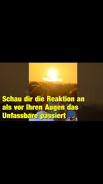 Diese Mädchen können es nicht glauben als vor ihren Augen eine künstliche Sonne aufsteigt