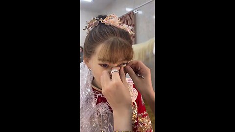A big transformation before the wedding! The eye makeup is so beautiful that it goes viral