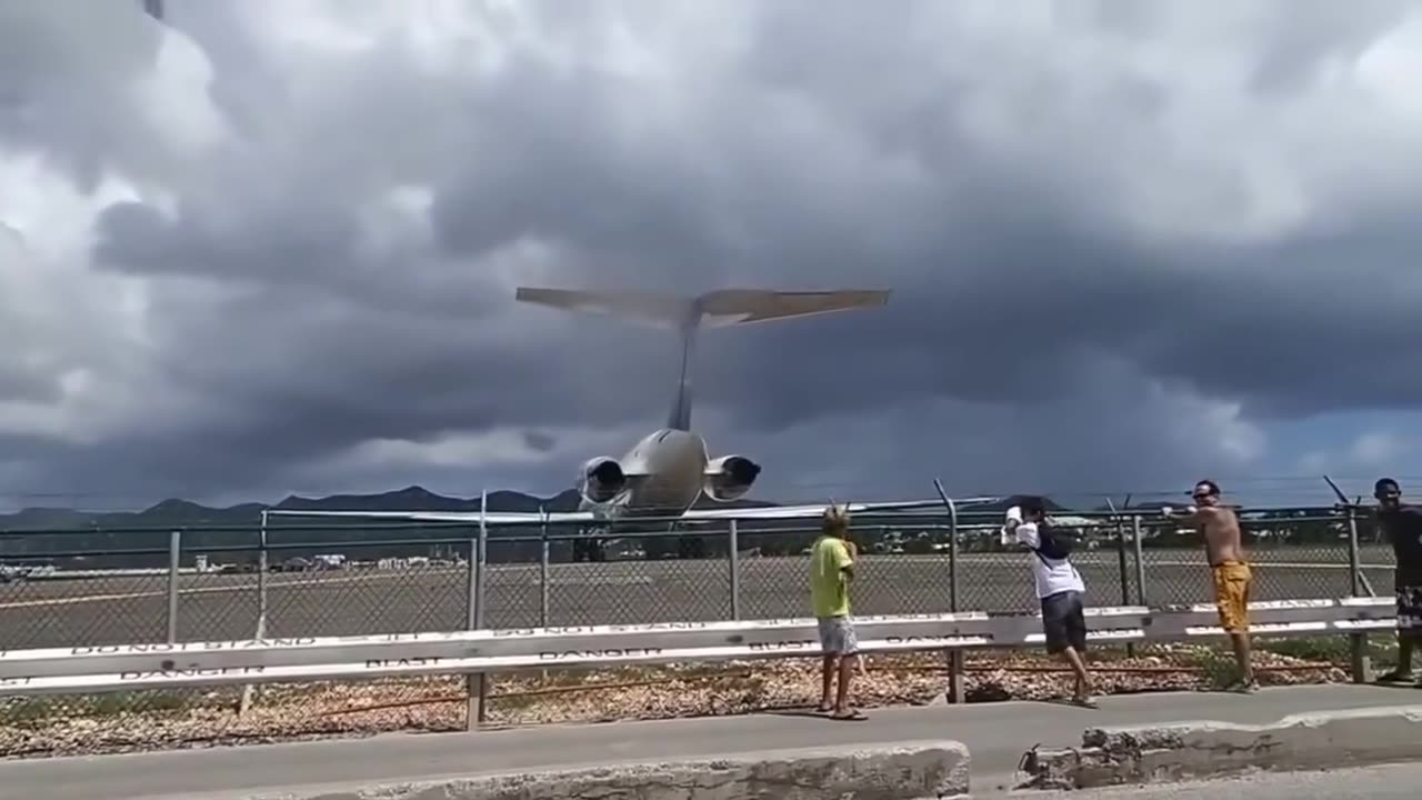 Insane jet blast