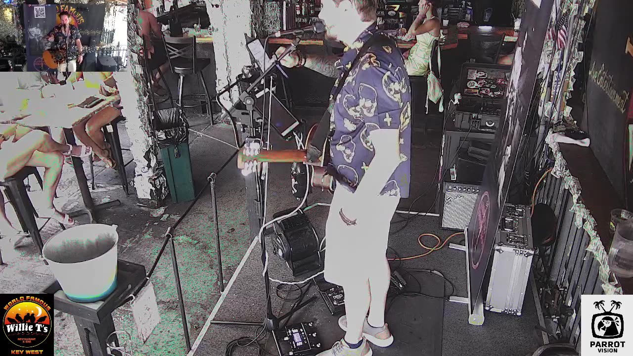 LIVE Music Everyday!