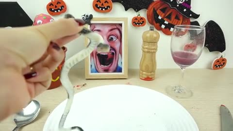Kluna Tik eat Hulk HAMBURGER For Luch_part2