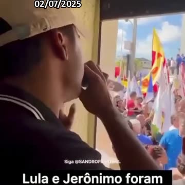 "Cadê o dinheiro do INSS, Lulaladrão?" Baiano pergunta em caixa de som, petistas ficam sem resposta.