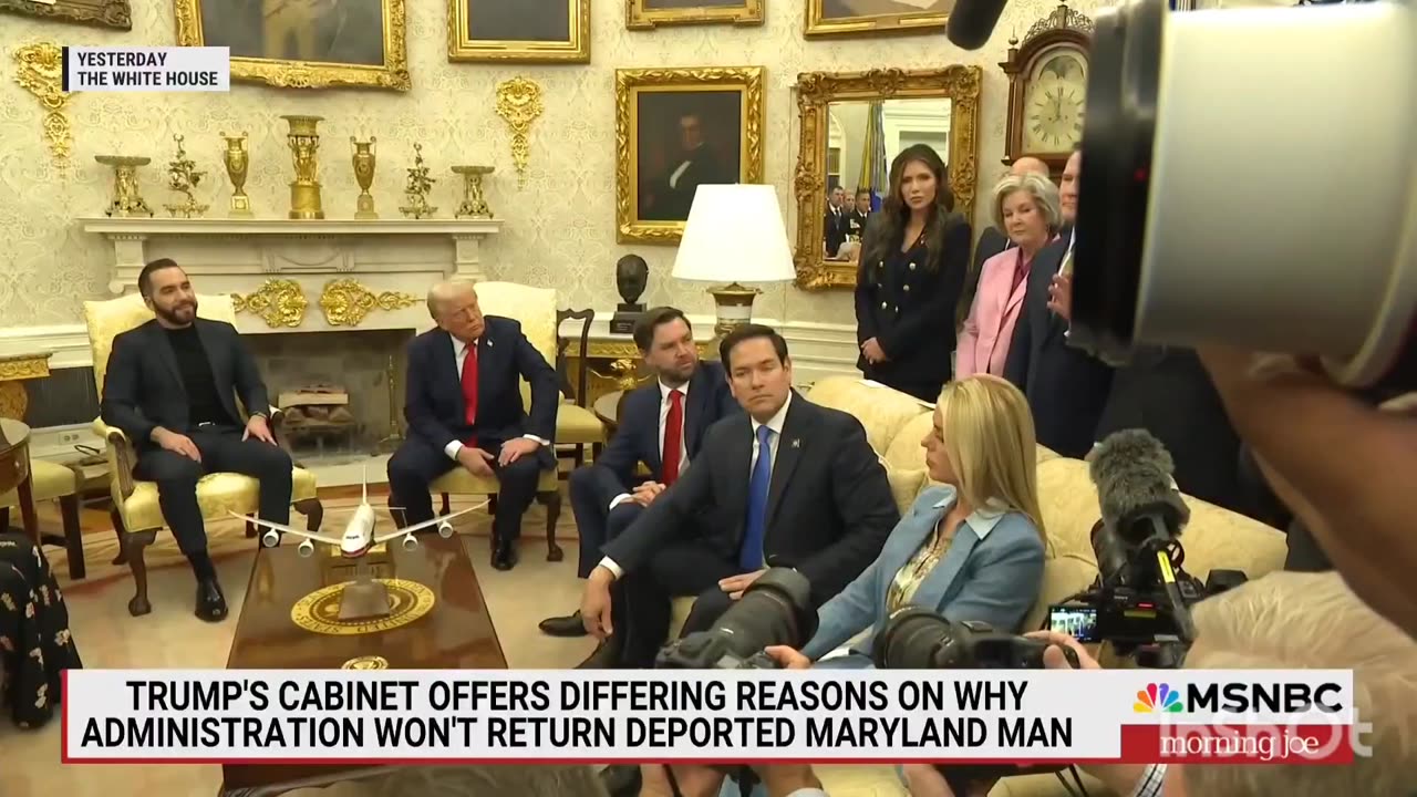 Trump floats alarming deportation idea while meeting with El Salvador's president