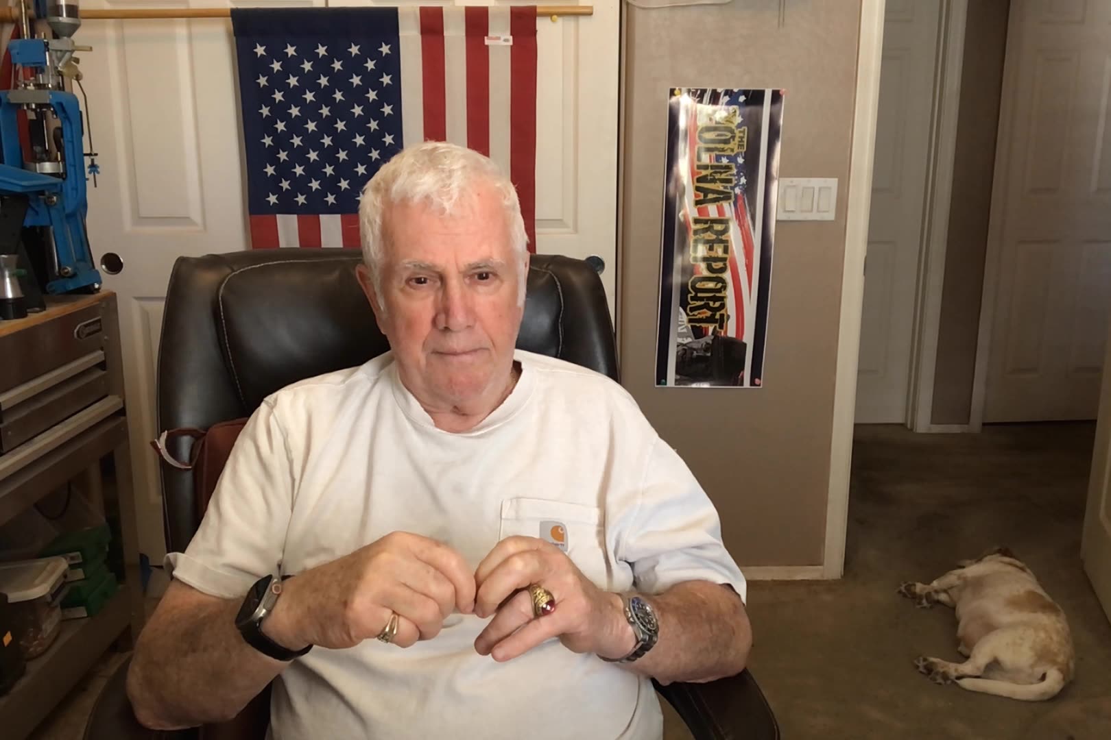 United Flight 881, Compressive Explosion On Cargo Door, 9 Passengers Sucked Out!