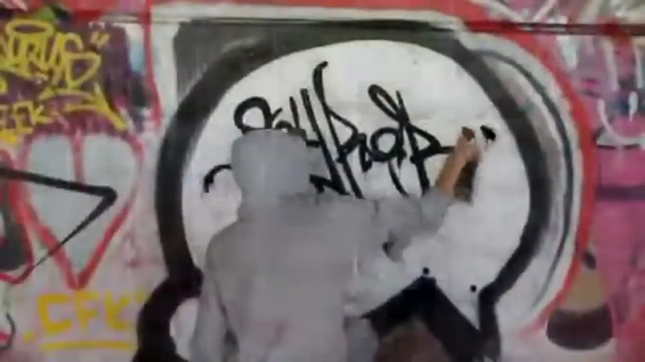 Ofux kan goed rappen🤣🤣🤣🤣