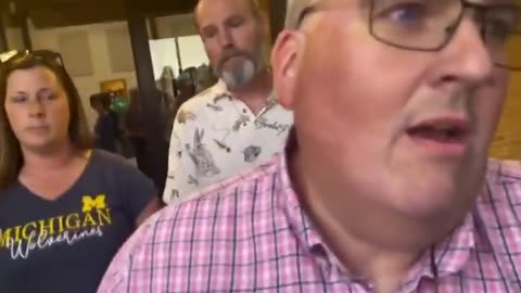 MAN CONFRONTS THE CHILD PREDATOR