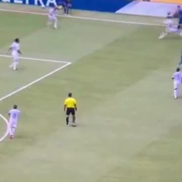 Jude Bellingham swore at the referee again