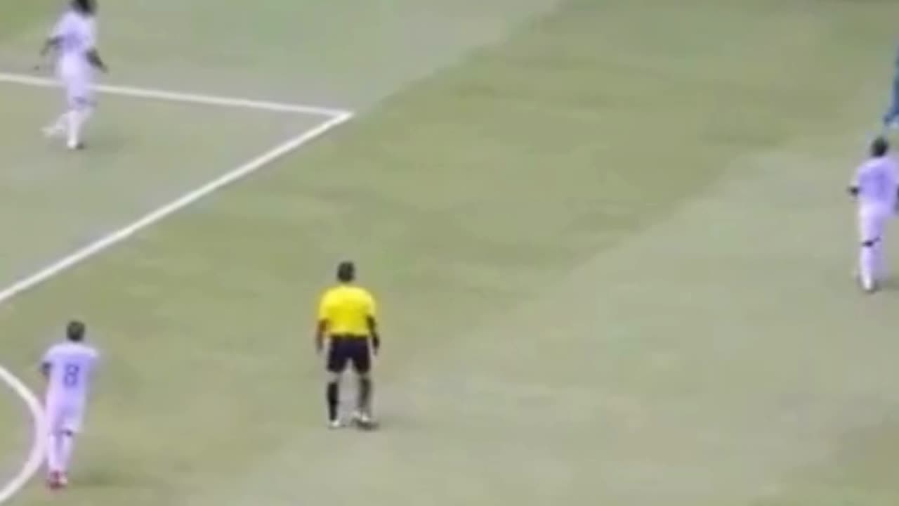 Jude Bellingham swore at the referee again