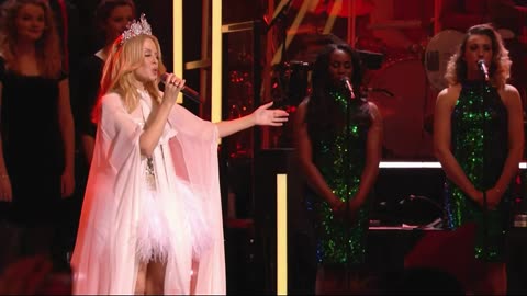 Only You (Yazoo cover) - Kylie Minogue (live)