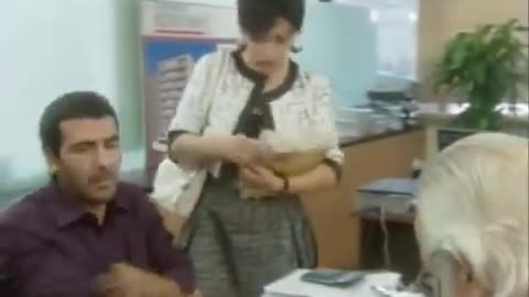 Εργαζόμενη γυναίκα S02E03 - Η μεσίτρια