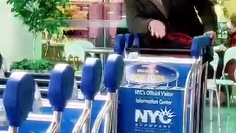 This man has lived in an airport miracle for 13 years！ #movie #funny