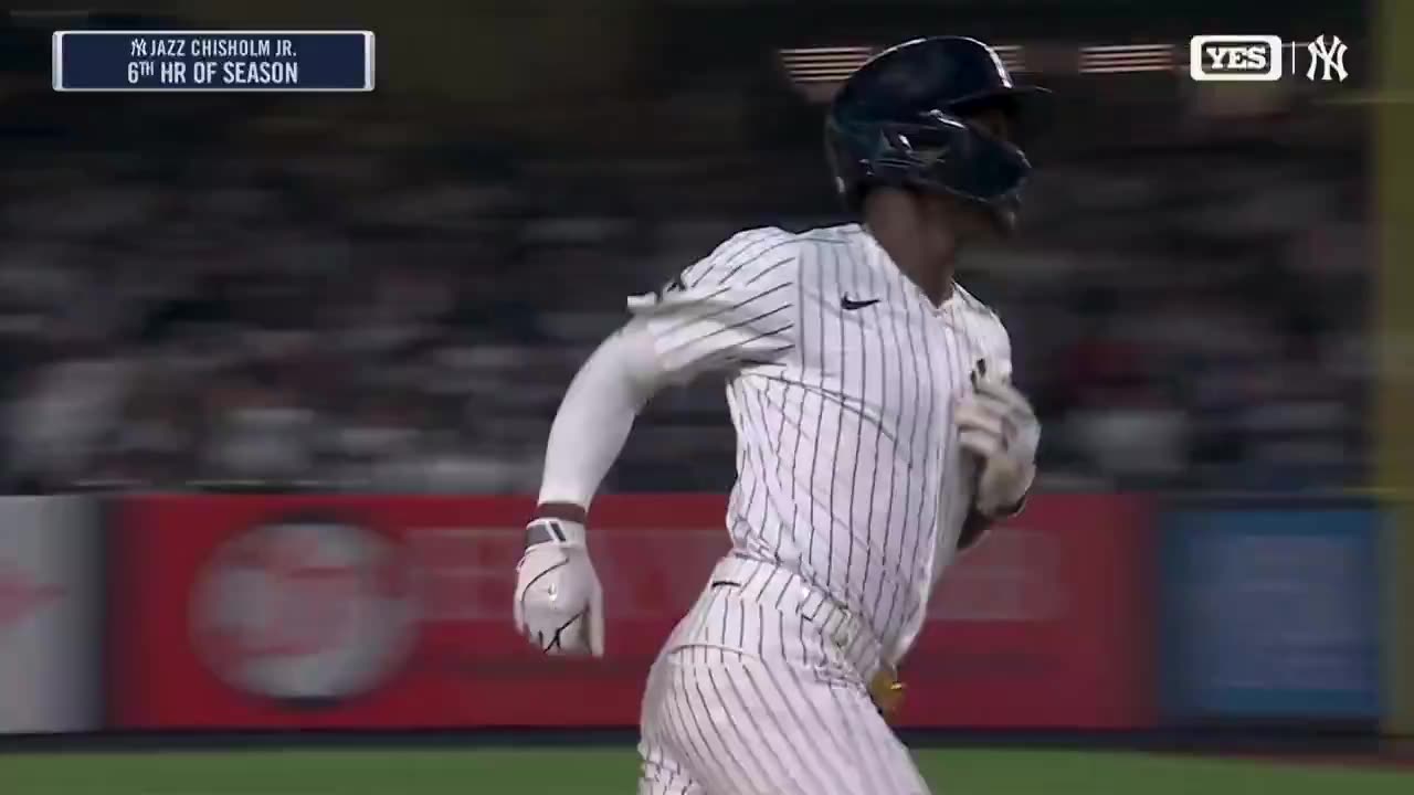 MLB Jazz Chisholm Jr.'s 6th of the year ties the game and ties for the league lead in home runs 🤯