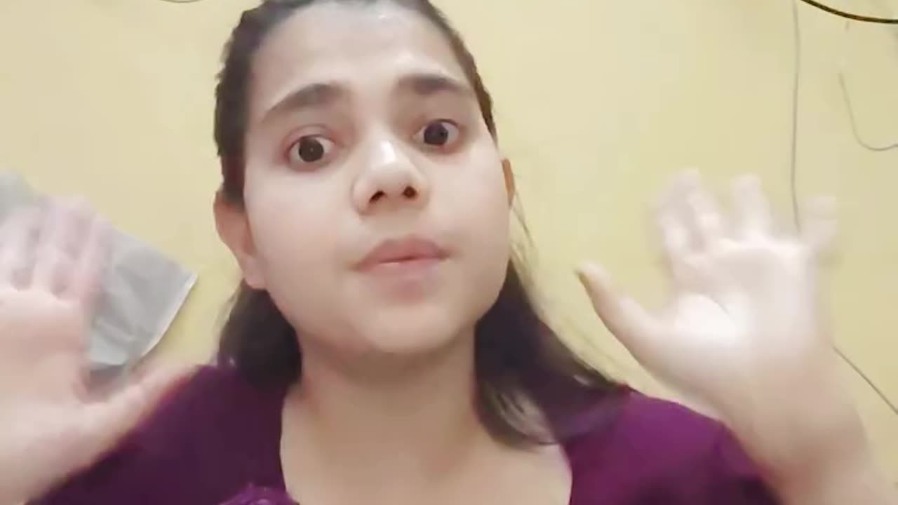 Cute girl cute dance step ,dance move cute girl