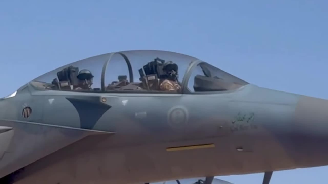 escorting the presidential plane before landing in Riyadh