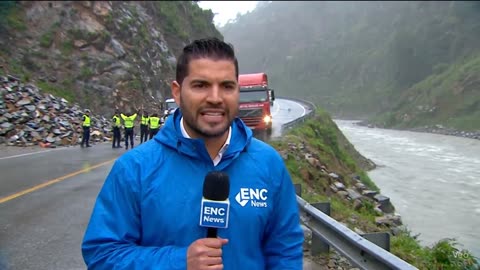 NOO PORQUE LOS FERRARI 😭 [写真]