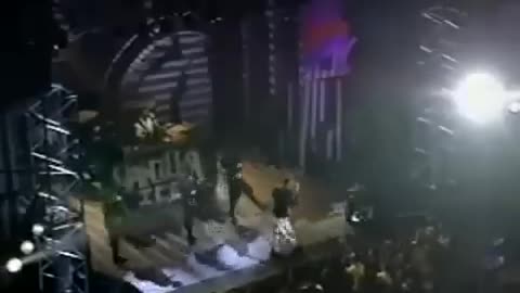 Vanilla ice -I- ice ice baby -I- live 1991.