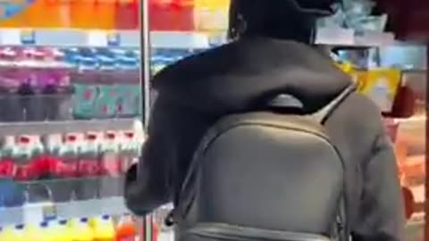 Blacks openly steal in UK with no consequences