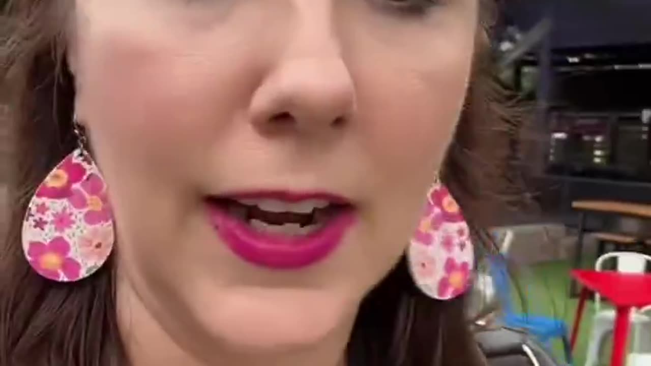 Unhinged liberal with severe TDS stops by Trump Burger, gets triggered not only by the theme....
