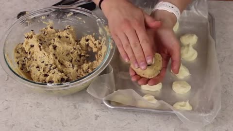 Cheesecake Filled Chocolate Chip Cookies - Use our cheesecake mix video recipe