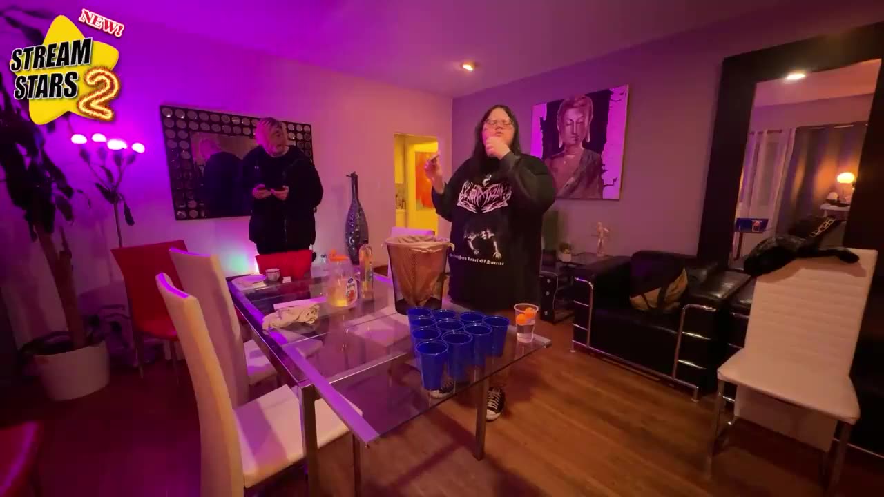 Thing not chewing the pizza (washy)