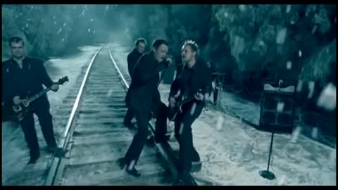 3 Doors Down - Landing In London [All I Think About Is You]