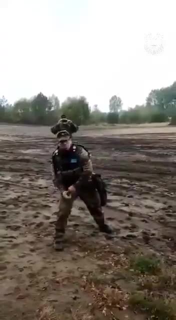 Estonia prepares to fight Russia …