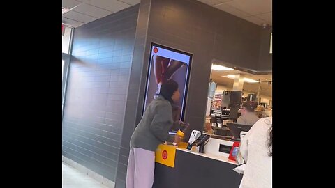 Karen throws hot coffee in face of McDonald's worker shouting "Catch that hot ass coffee"